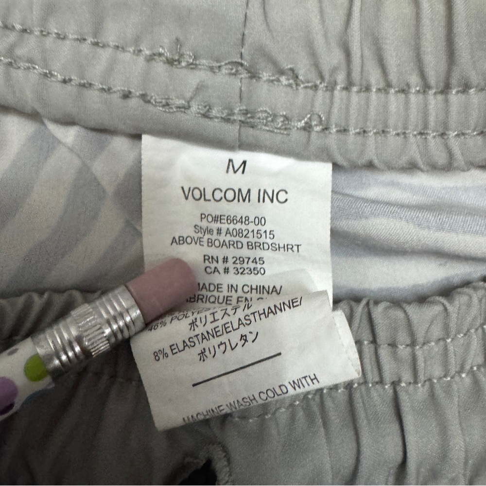 Volcom Zebra Shorts Vintage Drawstring Size Medium - image 5